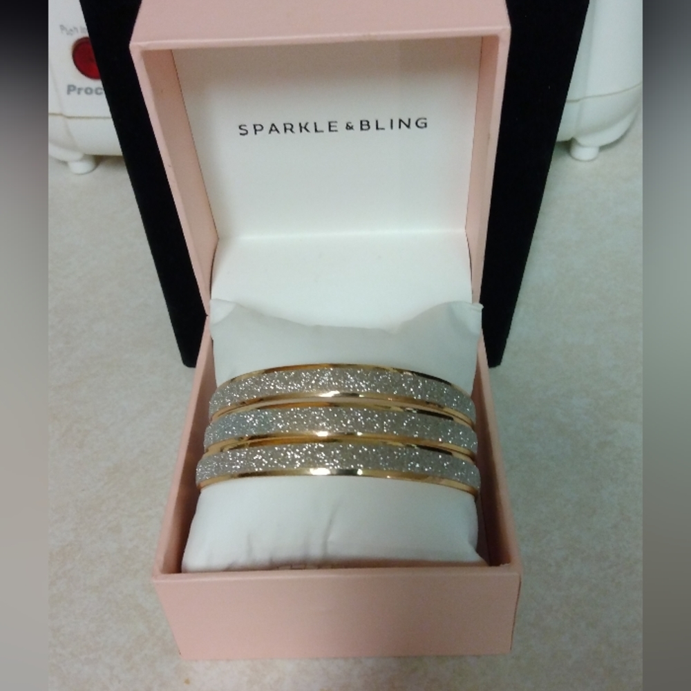 Sparkle and Bling bangle bracelets - Picture 1 of 3